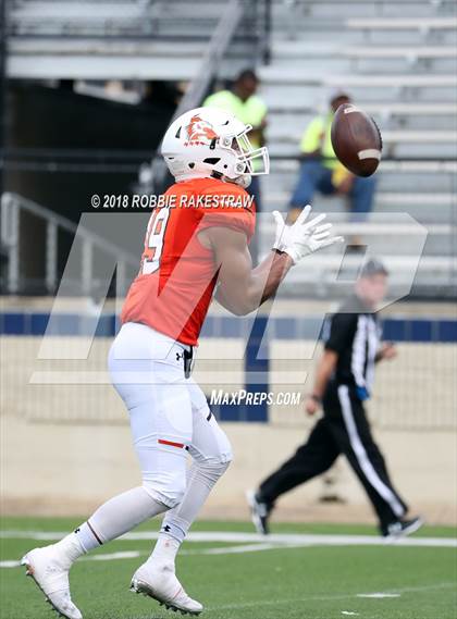 Thumbnail 2 in Aledo vs. Bentonville photogallery.