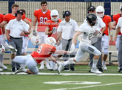 Thumbnail 3 in Aledo vs. Bentonville photogallery.