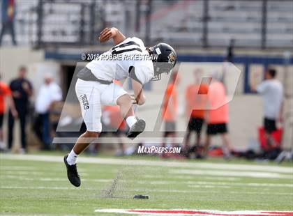 Thumbnail 1 in Aledo vs. Bentonville photogallery.