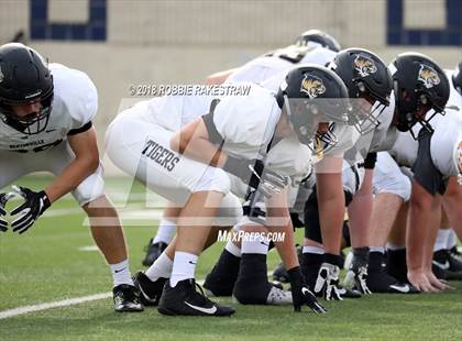Thumbnail 1 in Aledo vs. Bentonville photogallery.