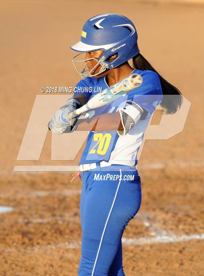 Thumbnail 3 in Norco vs. Gahr (CIF SS D1 Final) photogallery.
