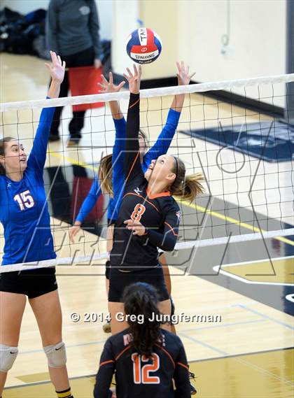 Thumbnail 1 in Kelseyville vs. Tamalpais (Nor-Cal Invitational) photogallery.
