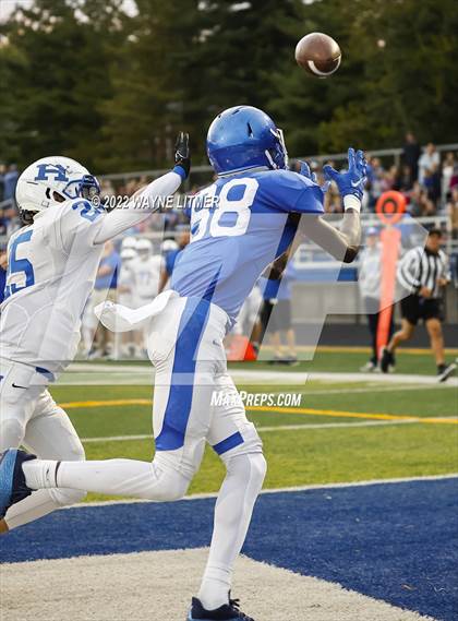 Thumbnail 1 in Highlands @ Covington Catholic photogallery.