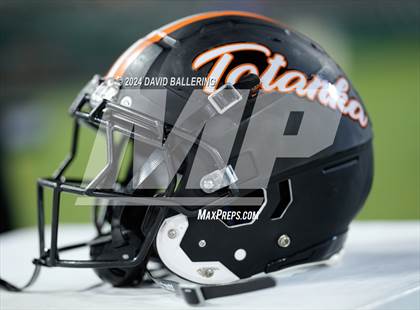 Thumbnail 2 in Haltom @ Martin photogallery.