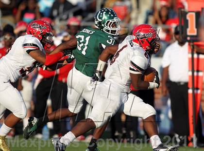 Thumbnail 3 in Arlington vs. Cedar Hill (UIL 5A Division 2 Regional Playoff) photogallery.