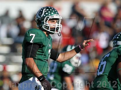 Thumbnail 2 in Arlington vs. Cedar Hill (UIL 5A Division 2 Regional Playoff) photogallery.