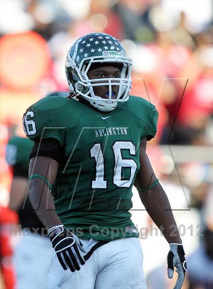 Thumbnail 3 in Arlington vs. Cedar Hill (UIL 5A Division 2 Regional Playoff) photogallery.