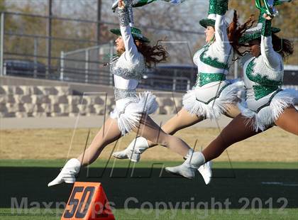 Thumbnail 2 in Arlington vs. Cedar Hill (UIL 5A Division 2 Regional Playoff) photogallery.