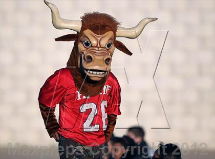 Thumbnail 1 in Arlington vs. Cedar Hill (UIL 5A Division 2 Regional Playoff) photogallery.