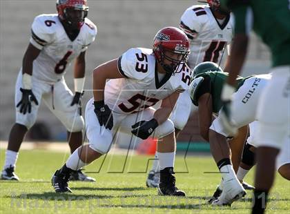 Thumbnail 3 in Arlington vs. Cedar Hill (UIL 5A Division 2 Regional Playoff) photogallery.