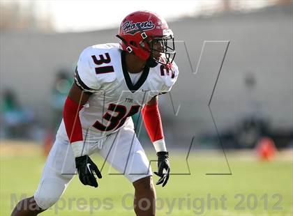 Thumbnail 1 in Arlington vs. Cedar Hill (UIL 5A Division 2 Regional Playoff) photogallery.