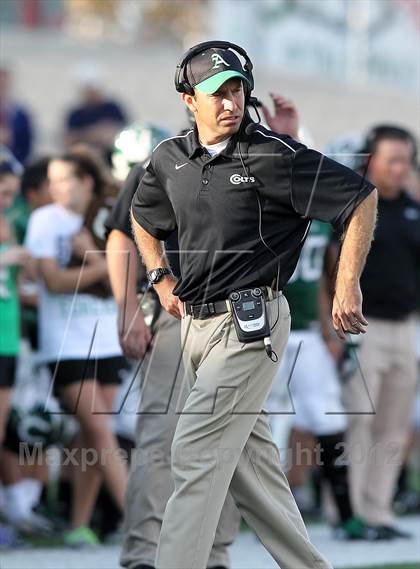 Thumbnail 2 in Arlington vs. Cedar Hill (UIL 5A Division 2 Regional Playoff) photogallery.