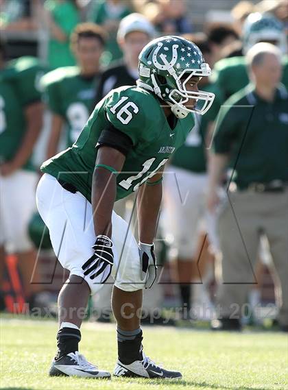 Thumbnail 1 in Arlington vs. Cedar Hill (UIL 5A Division 2 Regional Playoff) photogallery.