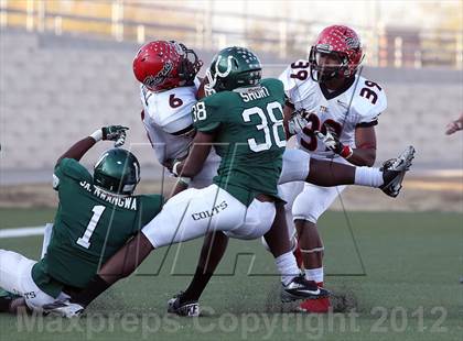 Thumbnail 1 in Arlington vs. Cedar Hill (UIL 5A Division 2 Regional Playoff) photogallery.