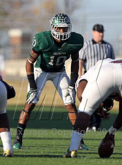 Thumbnail 2 in Arlington vs. Cedar Hill (UIL 5A Division 2 Regional Playoff) photogallery.