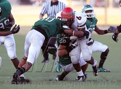 Thumbnail 2 in Arlington vs. Cedar Hill (UIL 5A Division 2 Regional Playoff) photogallery.