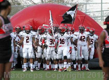 Thumbnail 1 in Arlington vs. Cedar Hill (UIL 5A Division 2 Regional Playoff) photogallery.