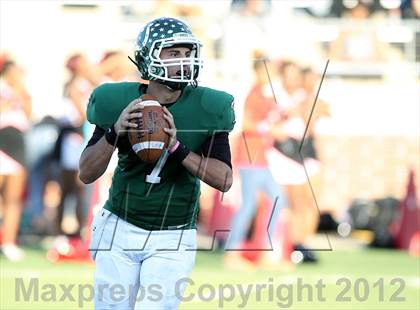 Thumbnail 1 in Arlington vs. Cedar Hill (UIL 5A Division 2 Regional Playoff) photogallery.