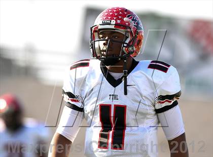 Thumbnail 3 in Arlington vs. Cedar Hill (UIL 5A Division 2 Regional Playoff) photogallery.