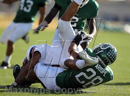 Thumbnail 2 in Arlington vs. Cedar Hill (UIL 5A Division 2 Regional Playoff) photogallery.