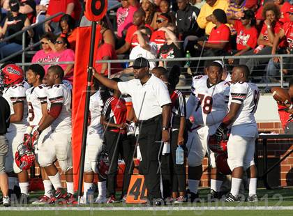 Thumbnail 3 in Arlington vs. Cedar Hill (UIL 5A Division 2 Regional Playoff) photogallery.