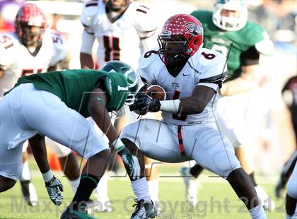 Thumbnail 3 in Arlington vs. Cedar Hill (UIL 5A Division 2 Regional Playoff) photogallery.