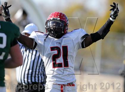 Thumbnail 1 in Arlington vs. Cedar Hill (UIL 5A Division 2 Regional Playoff) photogallery.