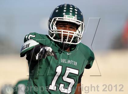 Thumbnail 2 in Arlington vs. Cedar Hill (UIL 5A Division 2 Regional Playoff) photogallery.