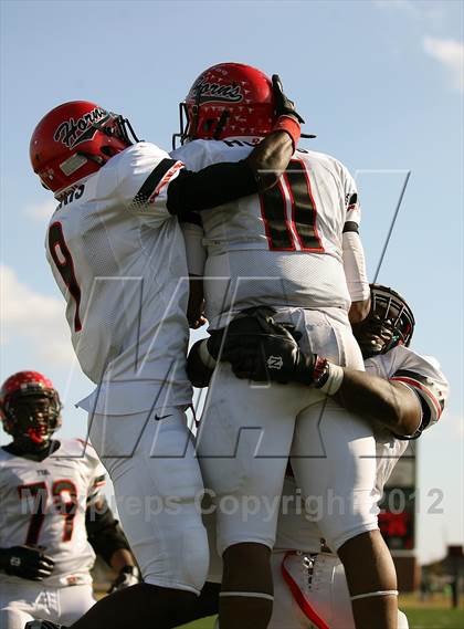 Thumbnail 1 in Arlington vs. Cedar Hill (UIL 5A Division 2 Regional Playoff) photogallery.