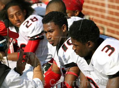 Thumbnail 2 in Arlington vs. Cedar Hill (UIL 5A Division 2 Regional Playoff) photogallery.