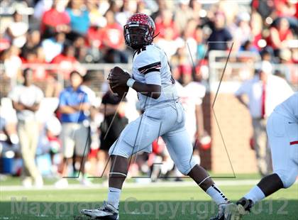 Thumbnail 3 in Arlington vs. Cedar Hill (UIL 5A Division 2 Regional Playoff) photogallery.