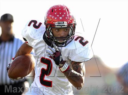 Thumbnail 1 in Arlington vs. Cedar Hill (UIL 5A Division 2 Regional Playoff) photogallery.