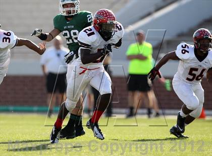 Thumbnail 1 in Arlington vs. Cedar Hill (UIL 5A Division 2 Regional Playoff) photogallery.