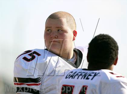 Thumbnail 1 in Arlington vs. Cedar Hill (UIL 5A Division 2 Regional Playoff) photogallery.