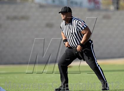 Thumbnail 2 in Arlington vs. Cedar Hill (UIL 5A Division 2 Regional Playoff) photogallery.