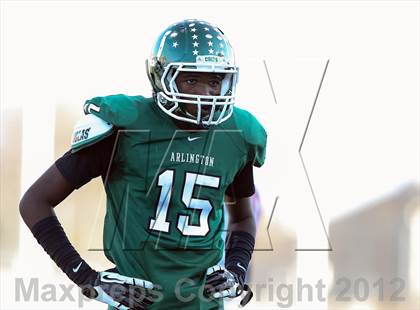 Thumbnail 2 in Arlington vs. Cedar Hill (UIL 5A Division 2 Regional Playoff) photogallery.