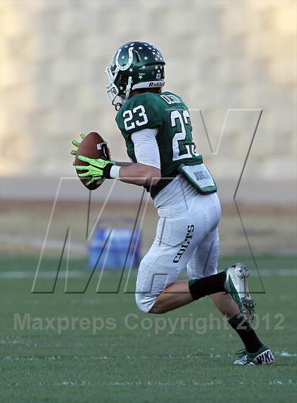 Thumbnail 3 in Arlington vs. Cedar Hill (UIL 5A Division 2 Regional Playoff) photogallery.