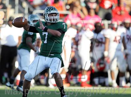Thumbnail 2 in Arlington vs. Cedar Hill (UIL 5A Division 2 Regional Playoff) photogallery.