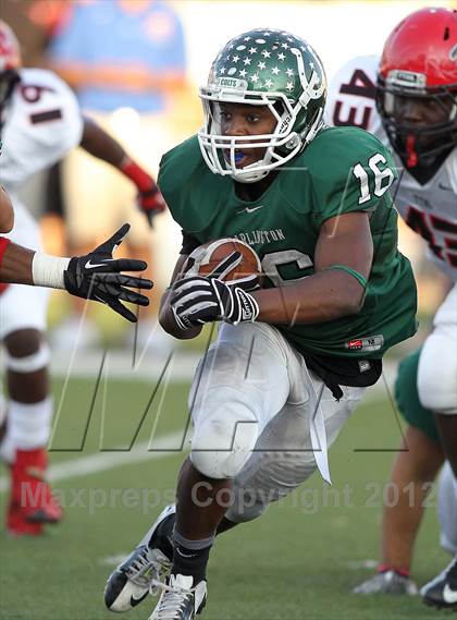 Thumbnail 3 in Arlington vs. Cedar Hill (UIL 5A Division 2 Regional Playoff) photogallery.