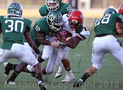 Thumbnail 1 in Arlington vs. Cedar Hill (UIL 5A Division 2 Regional Playoff) photogallery.