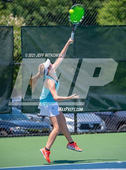 Thumbnail 2 in NCHSAA 3A Mid-East Regionals - Singles photogallery.