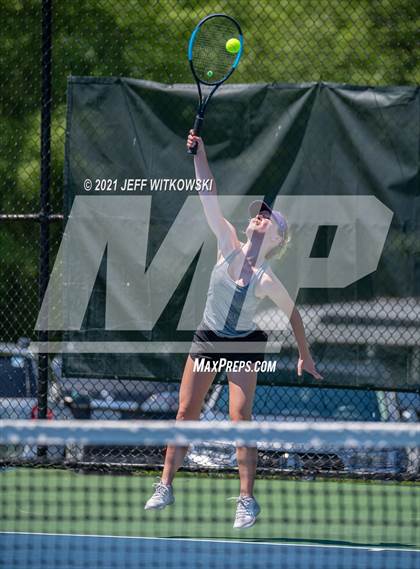 Thumbnail 1 in NCHSAA 3A Mid-East Regionals - Singles photogallery.