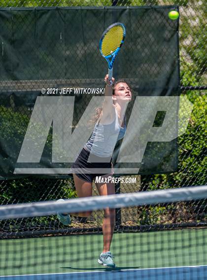 Thumbnail 2 in NCHSAA 3A Mid-East Regionals - Singles photogallery.