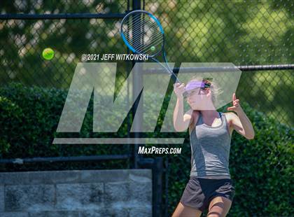 Thumbnail 3 in NCHSAA 3A Mid-East Regionals - Singles photogallery.
