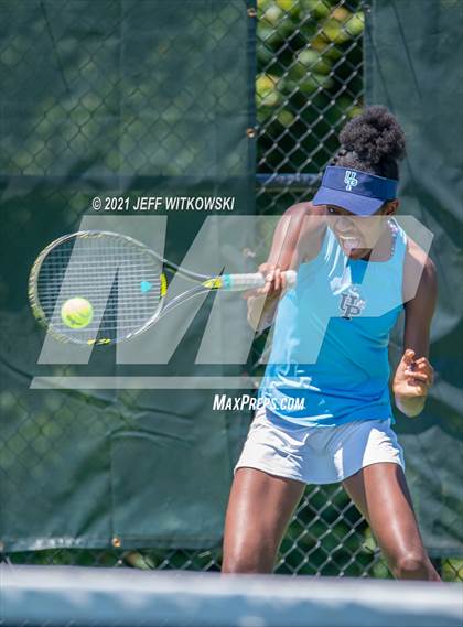 Thumbnail 2 in NCHSAA 3A Mid-East Regionals - Singles photogallery.