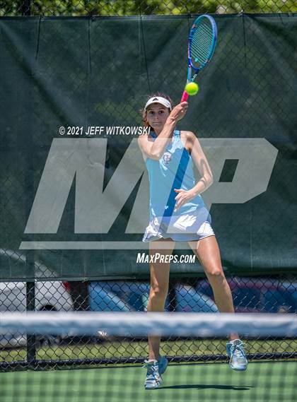 Thumbnail 1 in NCHSAA 3A Mid-East Regionals - Singles photogallery.