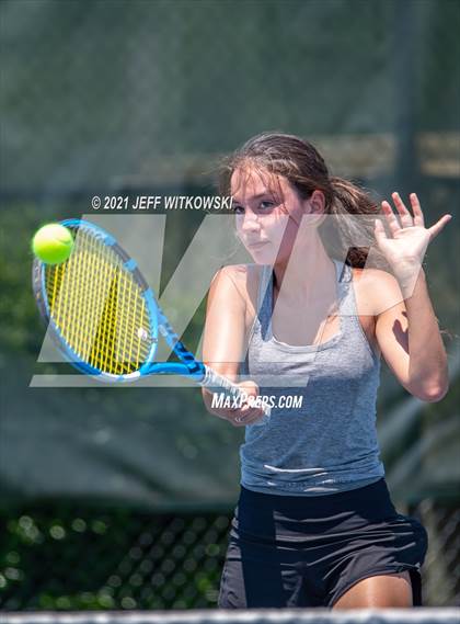 Thumbnail 3 in NCHSAA 3A Mid-East Regionals - Singles photogallery.