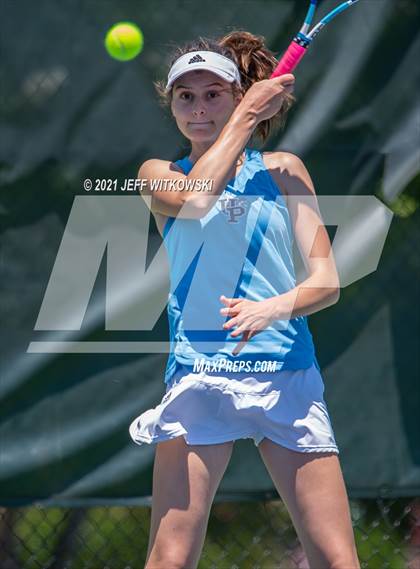 Thumbnail 1 in NCHSAA 3A Mid-East Regionals - Singles photogallery.