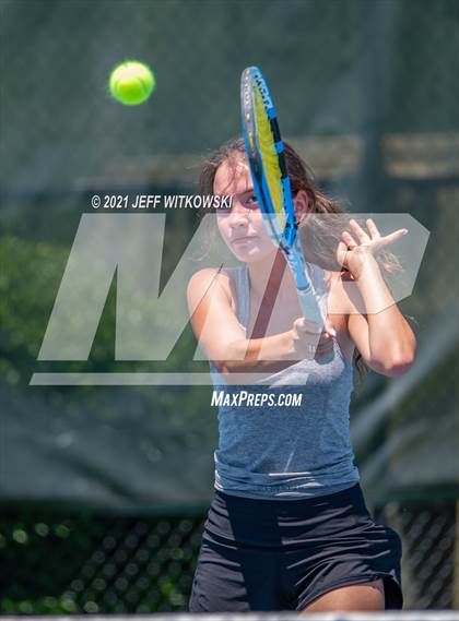 Thumbnail 1 in NCHSAA 3A Mid-East Regionals - Singles photogallery.