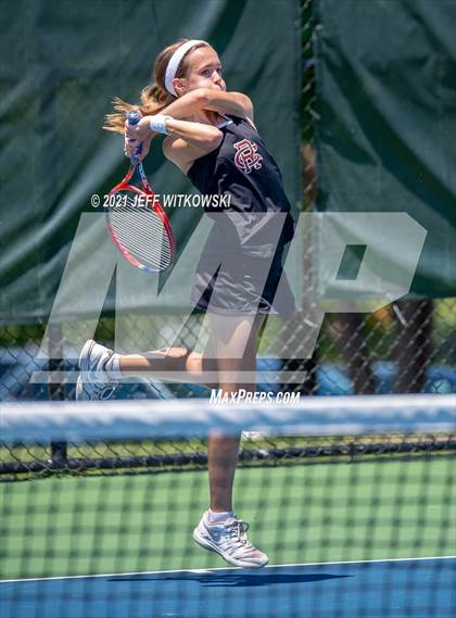 Thumbnail 1 in NCHSAA 3A Mid-East Regionals - Singles photogallery.